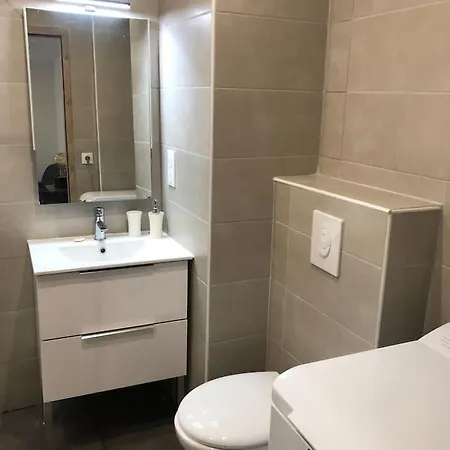 Appartamento 2 Pièces Avec Un Jardin Privatif